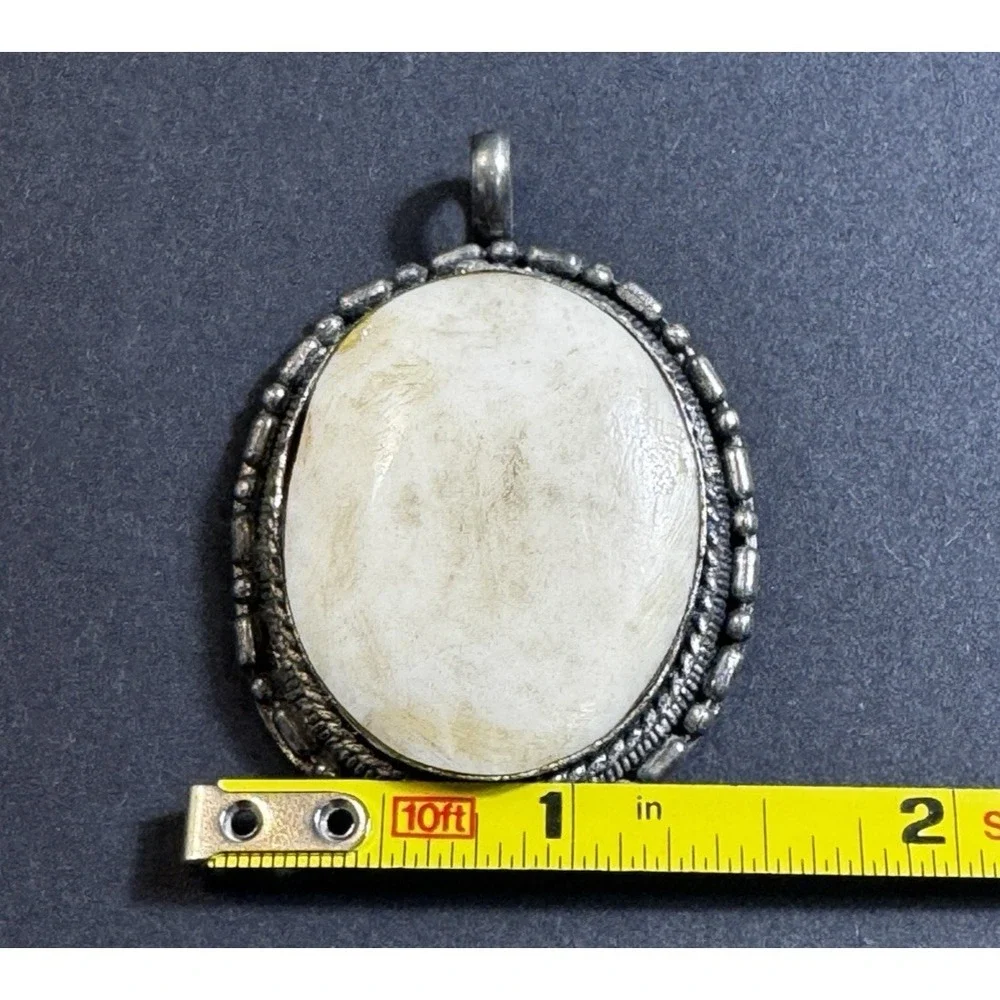 Vintage Large Oval White Silver Tone Marble Stone Granite Pendant READ - Picture 2 of 14